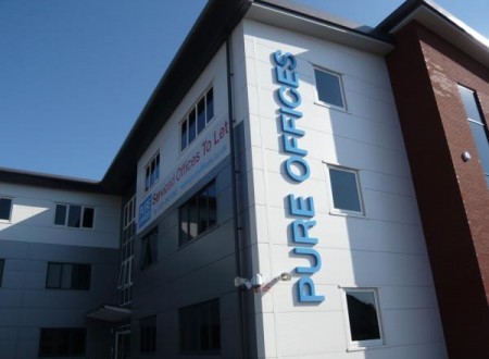 building-individual-letter-sign